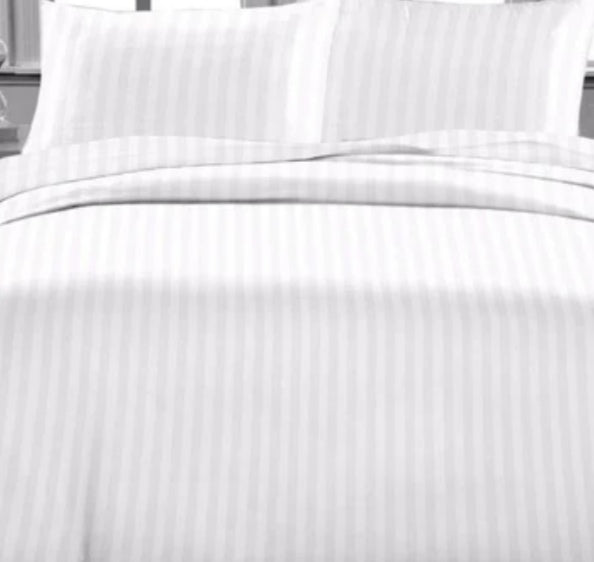 Queen size satin stripped duvet cover set. 1 flat sheet, 1 fitted Sheet, 1 duvet cover, 4 pillow cases